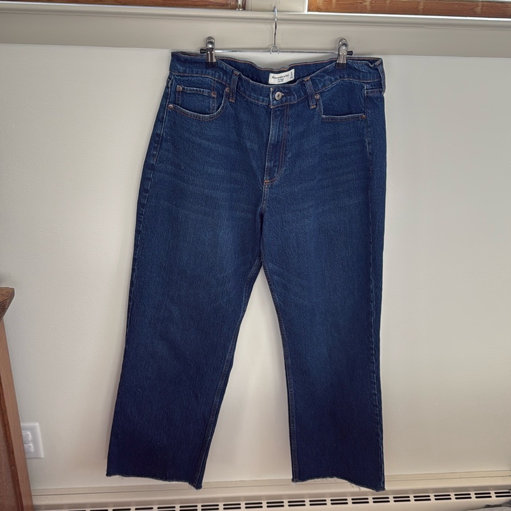 Abercrombie & Fitch the baggy jean